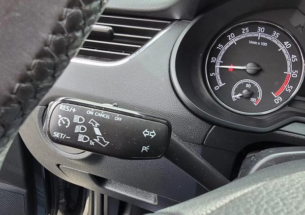 Skoda Octavia cena 63900 przebieg: 118614, rok produkcji 2018 z Siemianowice Śląskie małe 154